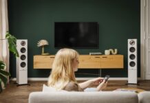 Teufel STEREO L 2: Nowoczesne kolumny podłogowe z bezprzewodową komunikacją